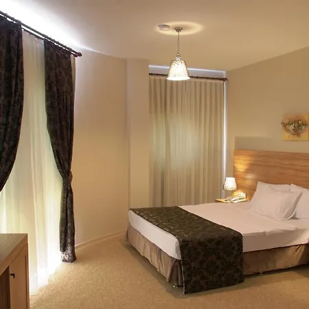 Nevada & פאטהיה